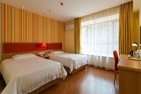 Home Inn Hangzhou Xiasha Wenyuan Road Mass Media College Bagian luar foto